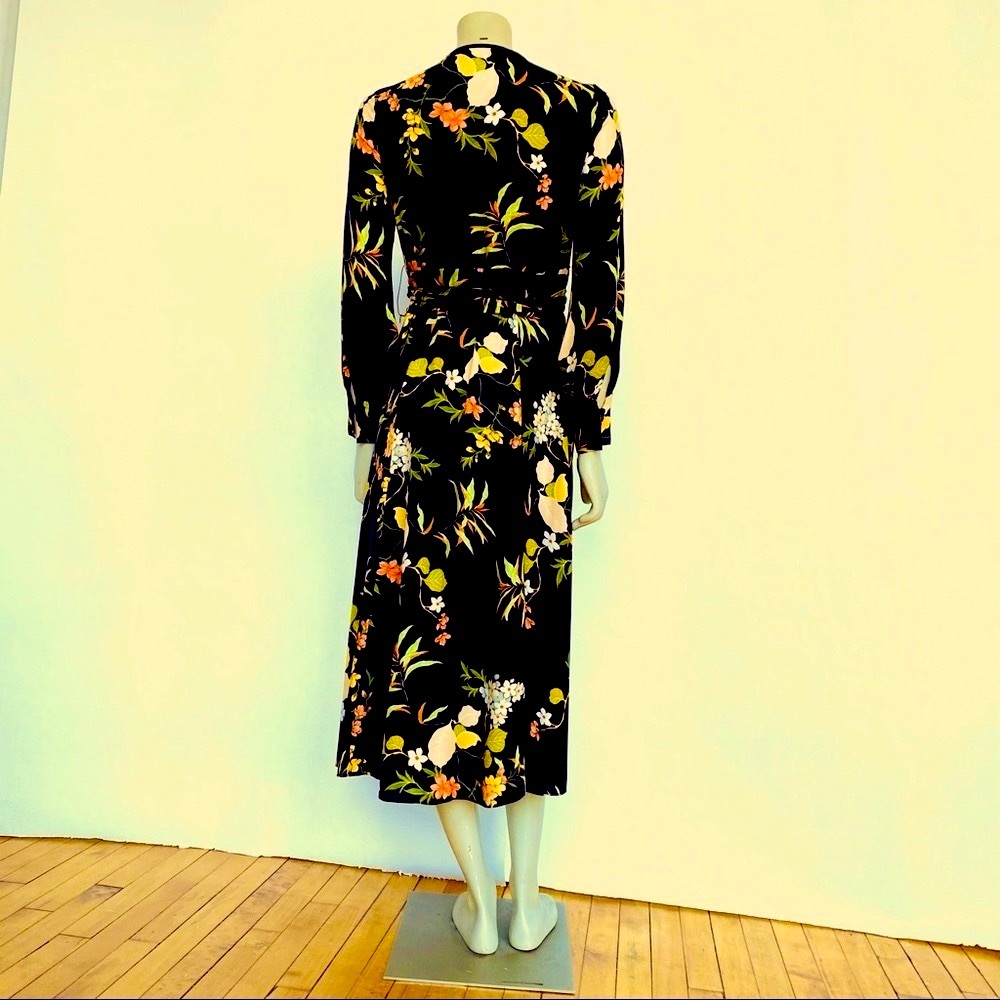 Japanese style print Floral Dress - Picture 10 of 16